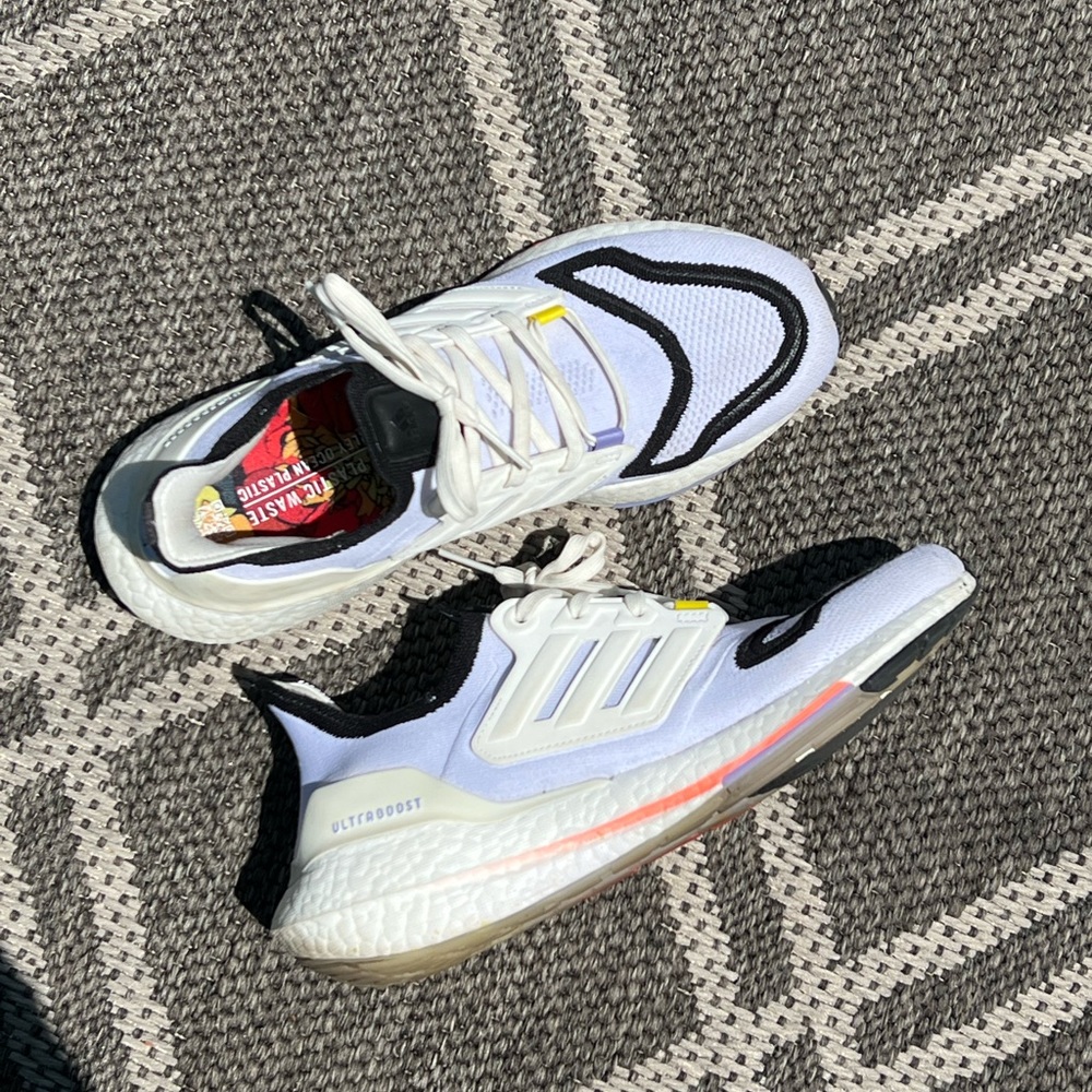 Adidas Ultraboost 21 size 10
